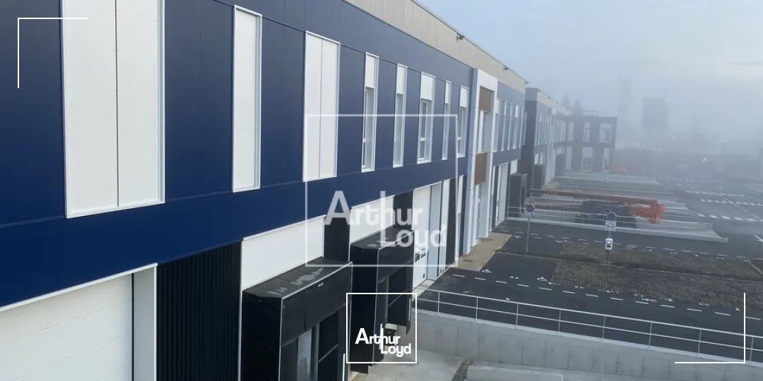 Locaux d'activité & Entrepôts - Location - MOISSY CRAMAYEL - 77550 - 823-10204.7 - 7612995