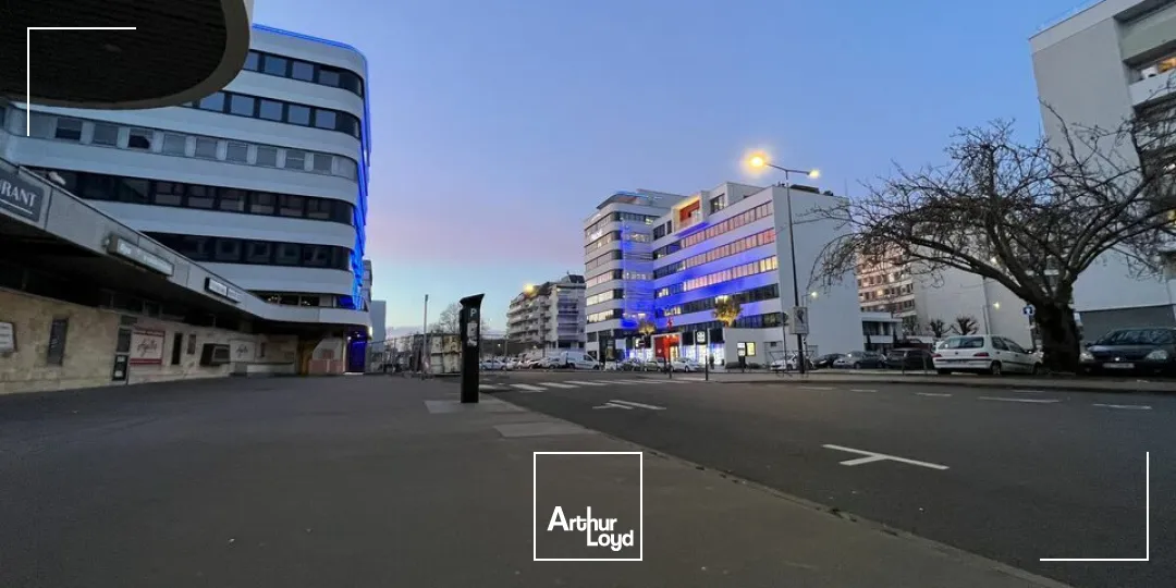 Locaux commerciaux - Location - TOURS - 37000 - 400-400 - 7613100