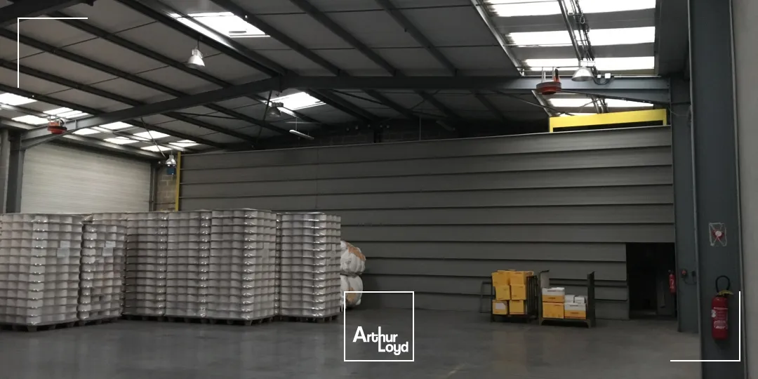 Locaux d'activité & Entrepôts - Vente - BOHAIN EN VERMANDOIS - 02110 - 6296-6296 - 7613114