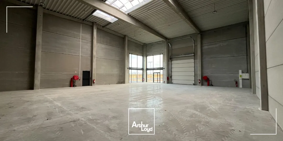 Locaux d'activité & Entrepôts - Location - BARENTON BUGNY - 02000 - 300-2100 - 7613128