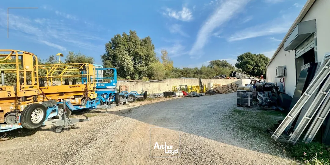 Locaux d'activité & Entrepôts - Location - VELAUX - 13880 - 495-495 - 7613185