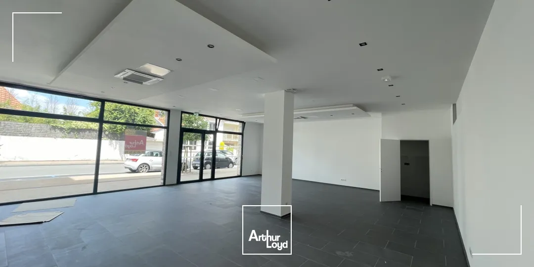Cellule commerciale de 99m2 dans le centre ville de Saint Sébastien sur Loire.