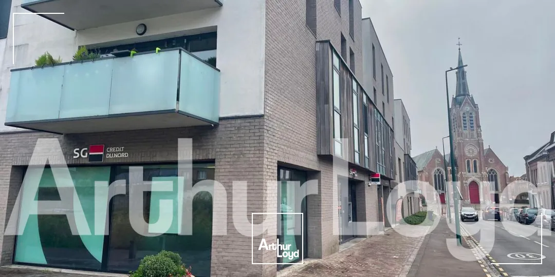 Local commercial 150 m² à Bousbecque - Emplacement central, forte visibilité et parkings privatifs