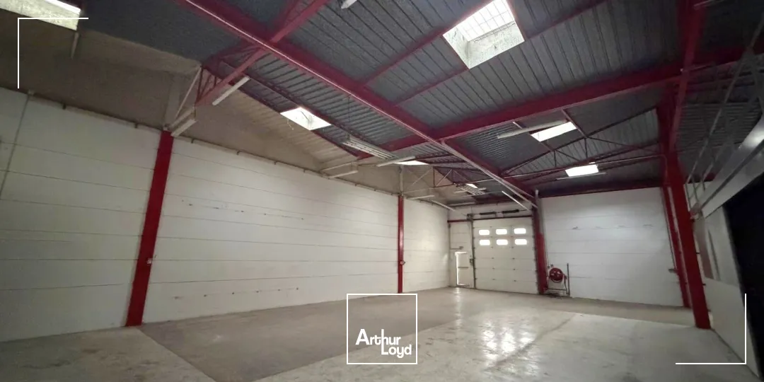 Locaux d'activité & Entrepôts - Location - MARSEILLE - 13011 - 695.75-1452 - 7613564