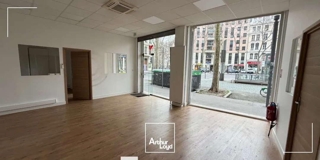 A louer - Commerce en angle de rue - Lyon 3ème Préfecture