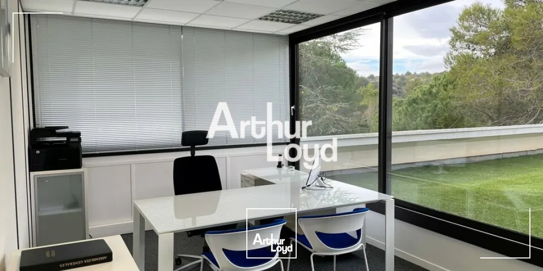 Bureaux PREMIUM climatisés et cloisonnés de 181 m² à louer Sophia Antipolis