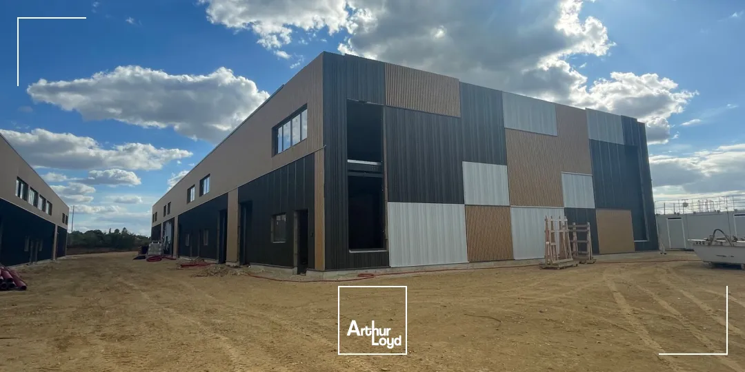 Locaux d'activité & Entrepôts - Location - AMBLAINVILLE - 60110 - 390-1560 - 7614019