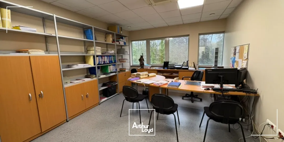 A LOUER BUREAUX 488 M2 AGNETZ