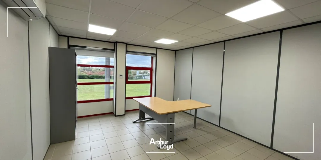 A LOUER - BUREAUX 900 M2 - LONGUEIL SAINTE MARIE (60) ENTRÉE AUTOROUTE A1