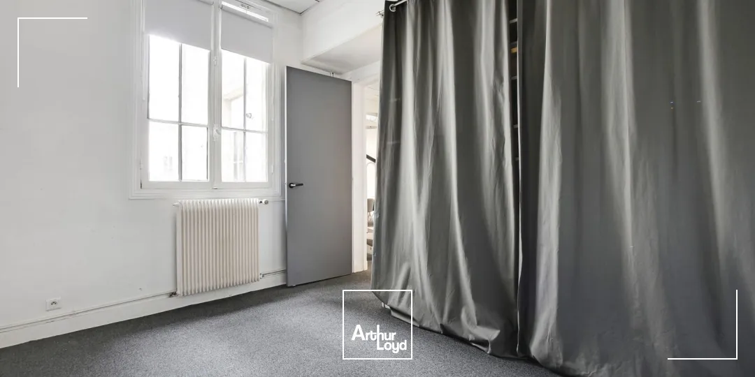 Bureaux à louer à PARIS 75017