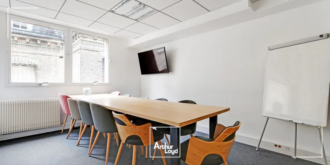 Bureaux à louer à PARIS 75017