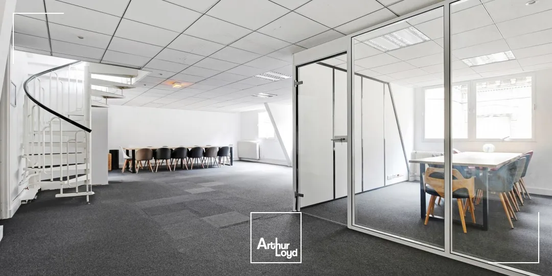 Bureaux à louer à PARIS 75017