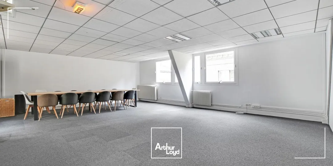 Bureaux à louer à PARIS 75017