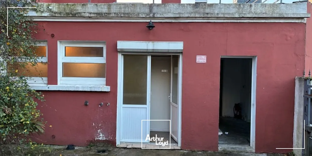 LOCATION LOCAL COMMERCIAL 75 M2-SAINT NAZAIRE