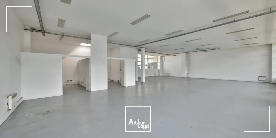 Locaux d'activité & Entrepôts - Location - PARIS - 75015 - 245.34-4186.68 - 7614420