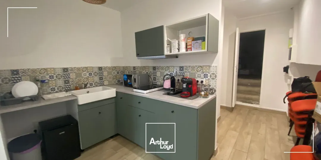 Locaux commerciaux à louer à MARSEILLE 13006