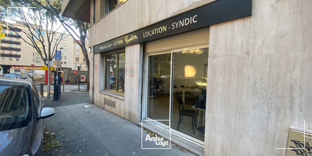 Locaux commerciaux à louer à MARSEILLE 13006