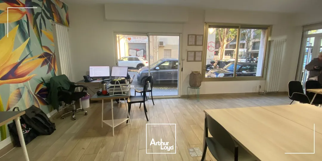 Locaux commerciaux à louer à MARSEILLE 13006