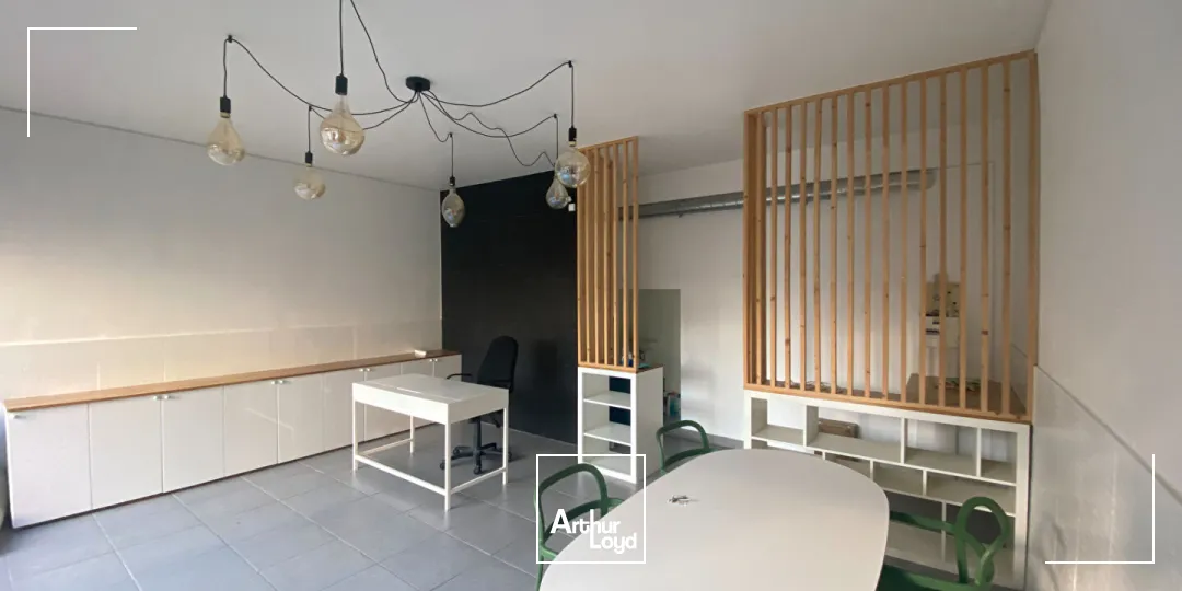 Bureau à louer 30 m² Centre historique Proximité Vieux Port La Rochelle