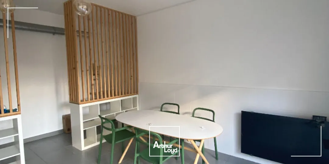 Bureau à louer 30 m² Centre historique Proximité Vieux Port La Rochelle