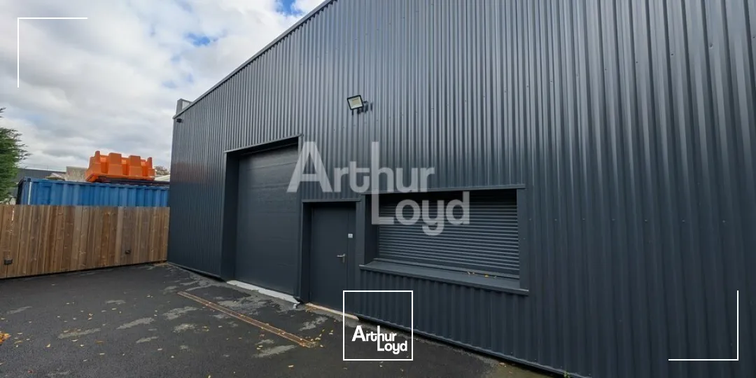 Locaux d'activité & Entrepôts - Location - SAINT-JACQUES-DE-LA-LANDE - 35136 - 260-260 - 7614748