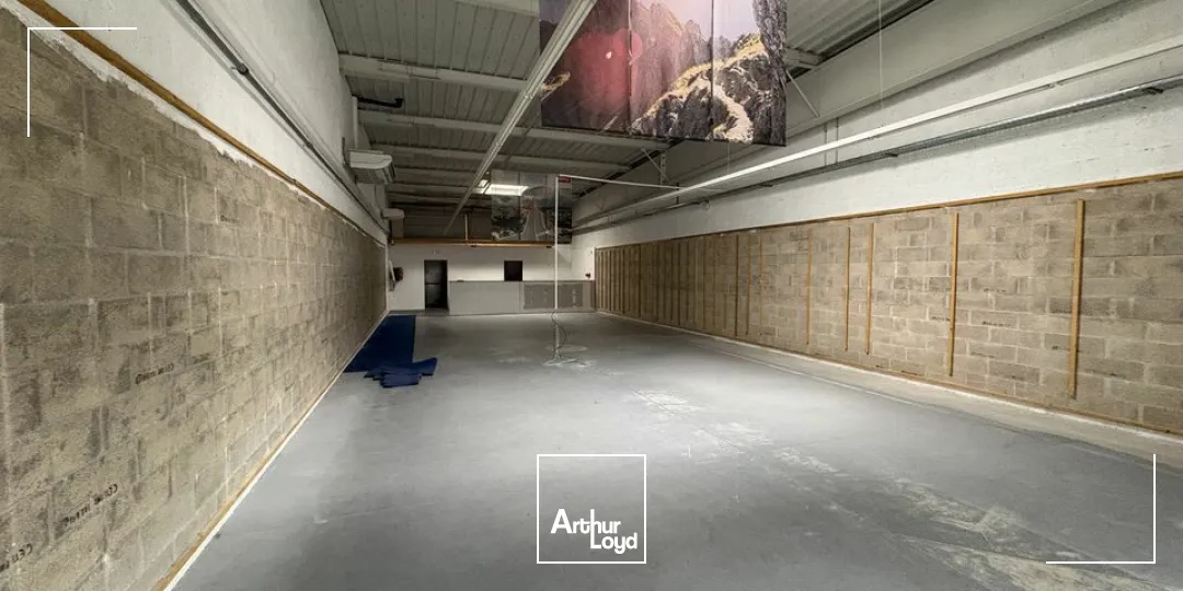 Locaux commerciaux - Location - LA FRANCHEVILLE - 08000 - 190-190 - 7614785