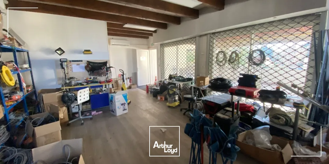 Bureaux - Location - SALON DE PROVENCE - 13300 - 74.82-221.37 - 7614861