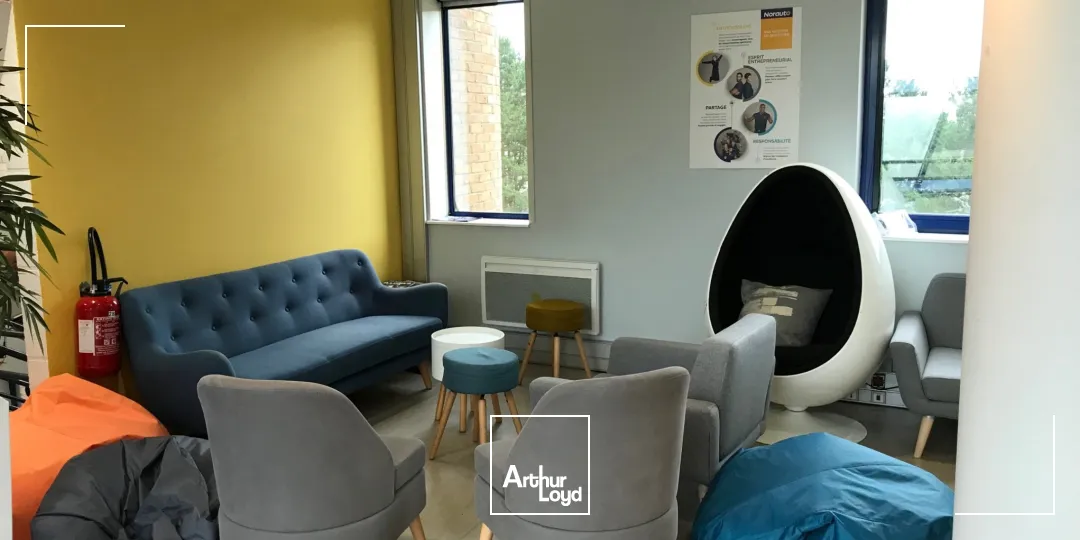 Bureaux - Location - SAINGHIN EN MELANTOIS - 59262 - 496-3462 - 7615268