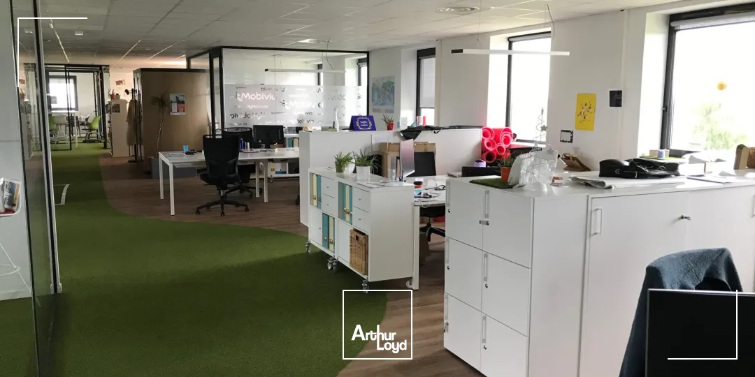 Bureaux - Location - SAINGHIN EN MELANTOIS - 59262 - 496-3462 - 7615270