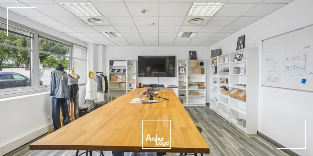 Locaux d'activité & Entrepôts - Location - GENNEVILLIERS - 92230 - 2525.93-2525.93 - 7615536