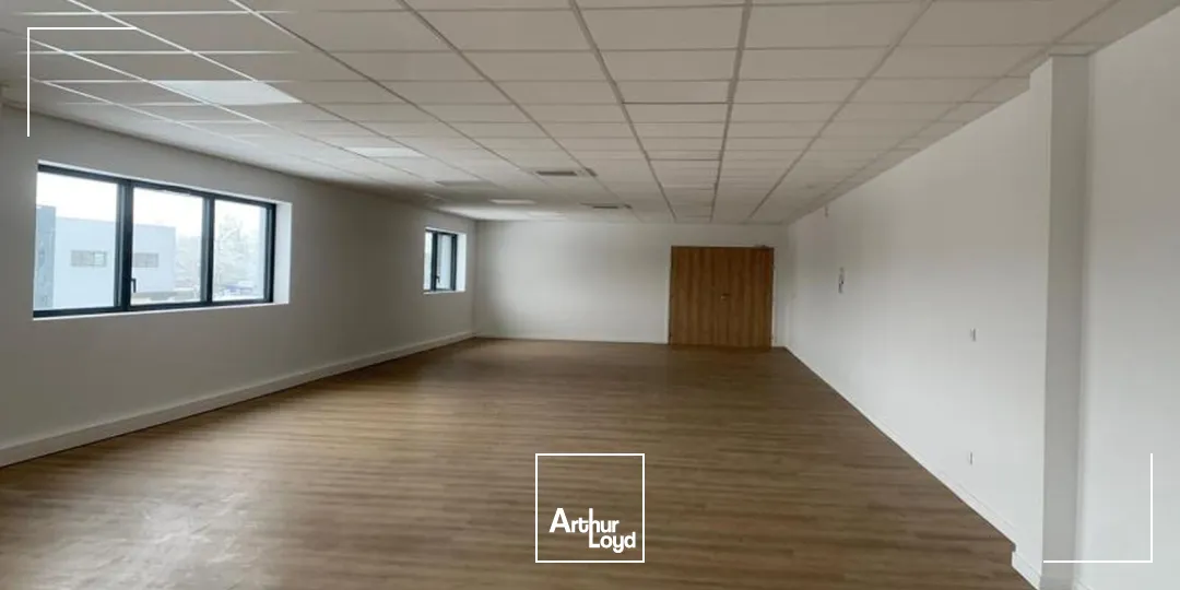 Locaux d'activité & Entrepôts - Location - BUC - 78530 - 290-2038 - 7615585