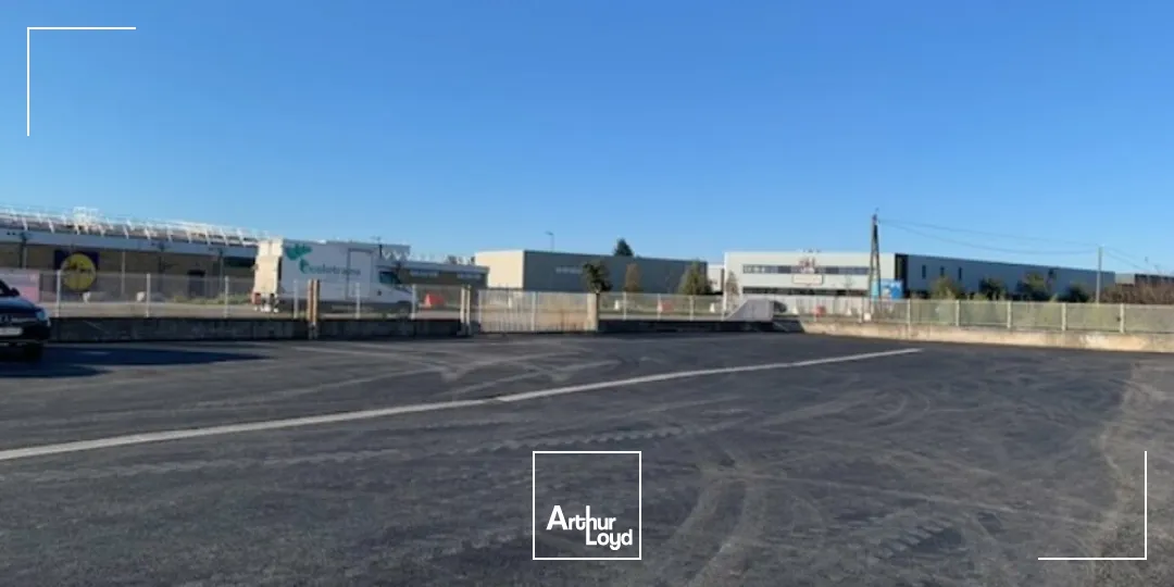 Locaux commerciaux - Location - CHÂTEAURENARD - 13160 - 300-1000 - 7615867