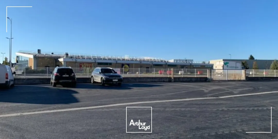 Locaux commerciaux - Location - CHÂTEAURENARD - 13160 - 300-1000 - 7615868