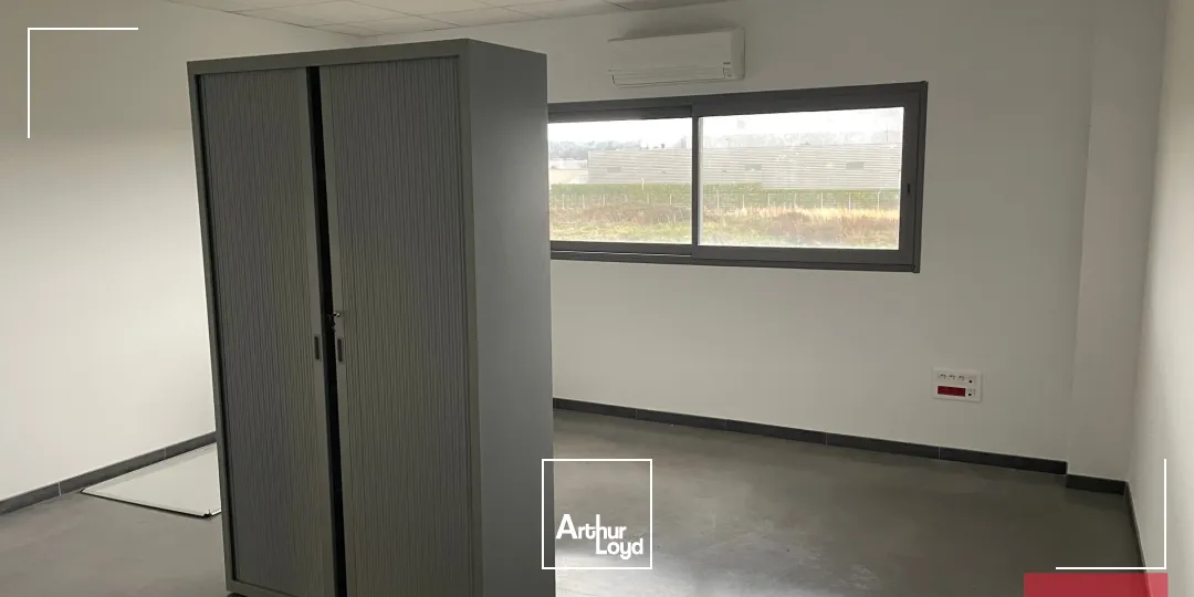 Bureaux - Location - GALLARGUES LE MONTUEUX - 30660 - 16.05-16.05 - 7616085