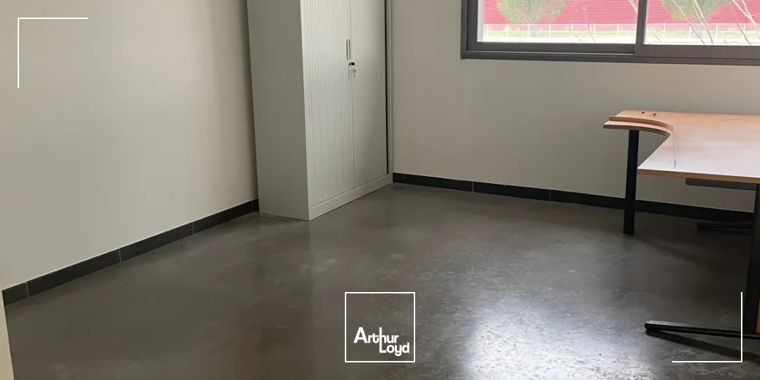Bureaux - Location - GALLARGUES LE MONTUEUX - 30660 - 16.05-16.05 - 7616088