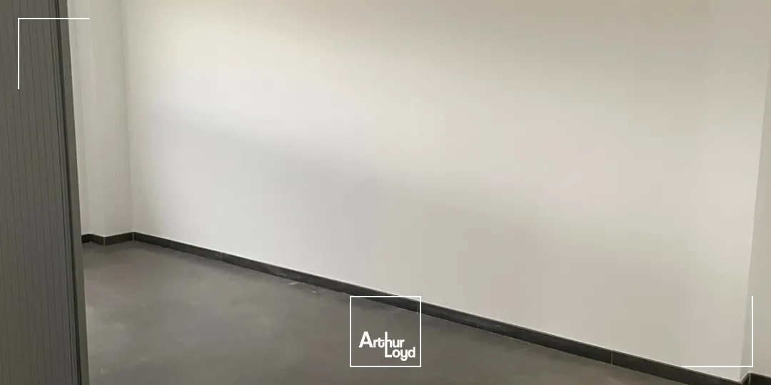 Bureaux - Location - GALLARGUES LE MONTUEUX - 30660 - 16.05-16.05 - 7616089