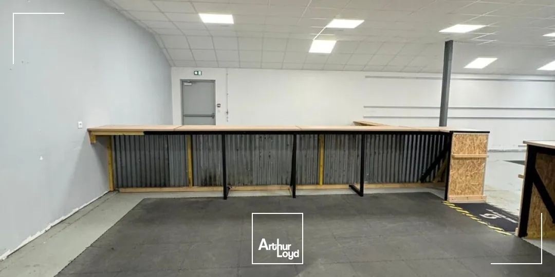 Locaux commerciaux - Location - GRANDVILLIERS - 60210 - 350-350 - 7616143