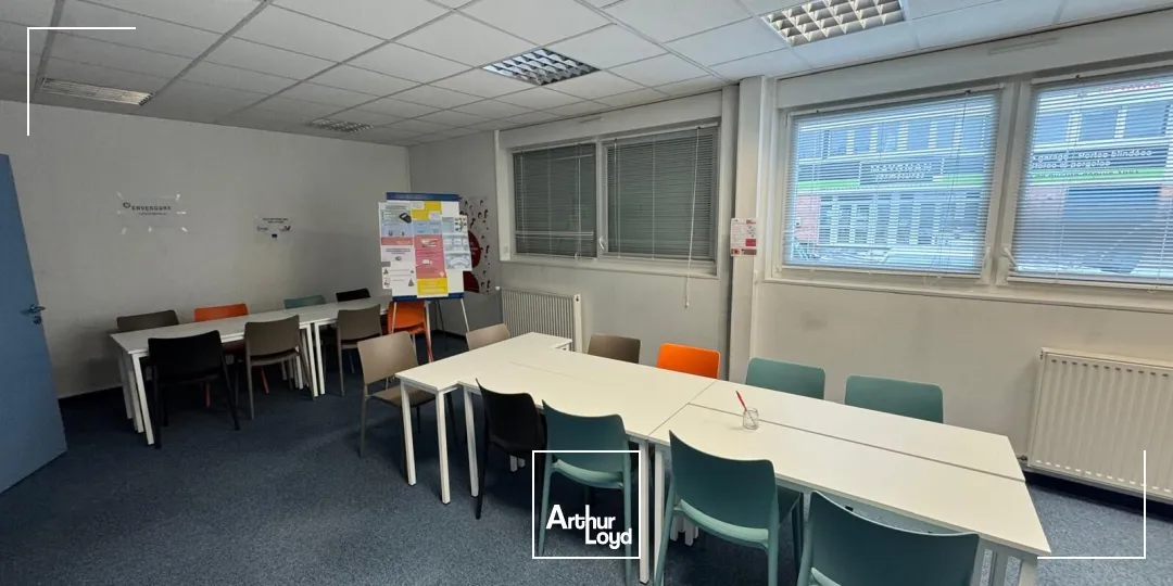 Locaux d'activité & Entrepôts - Vente - BOUFFEMONT - 95570 - 545-545 - 7616301