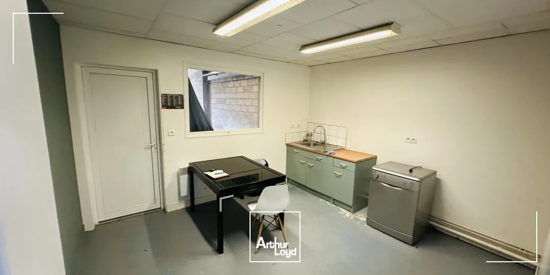 Locaux d'activité & Entrepôts - Vente - YERVILLE - 76760 - 196-595 - 7617014