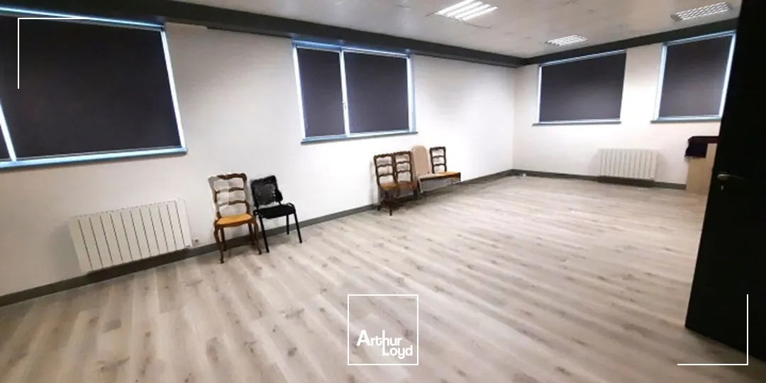 Locaux d'activité & Entrepôts - Vente - BALBIGNY - 42510 - 551.53-551.53 - 7617043