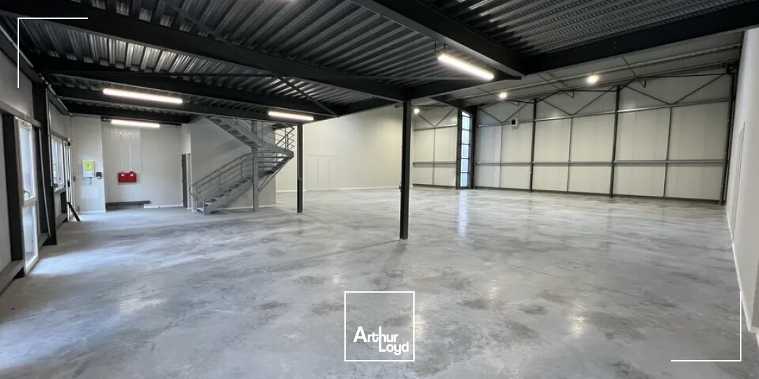 Locaux d'activité & Entrepôts - Location - MONTIVILLIERS - 76290 - 556-556 - 7617503