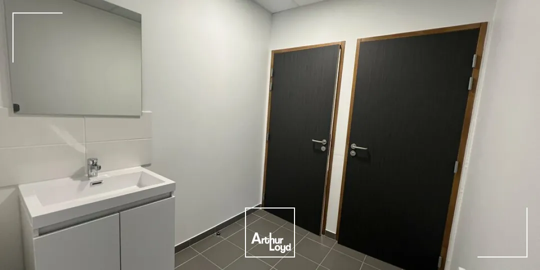 Locaux d'activité & Entrepôts - Location - MONTIVILLIERS - 76290 - 556-556 - 7617506