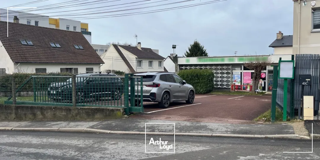 Locaux commerciaux - Vente - OSNY - 95520 - 150-150 - 7618714