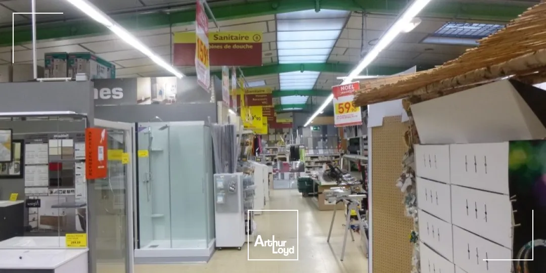 Locaux commerciaux - Location - USSEL - 19200 - 4416.7-4416.7 - 7618810