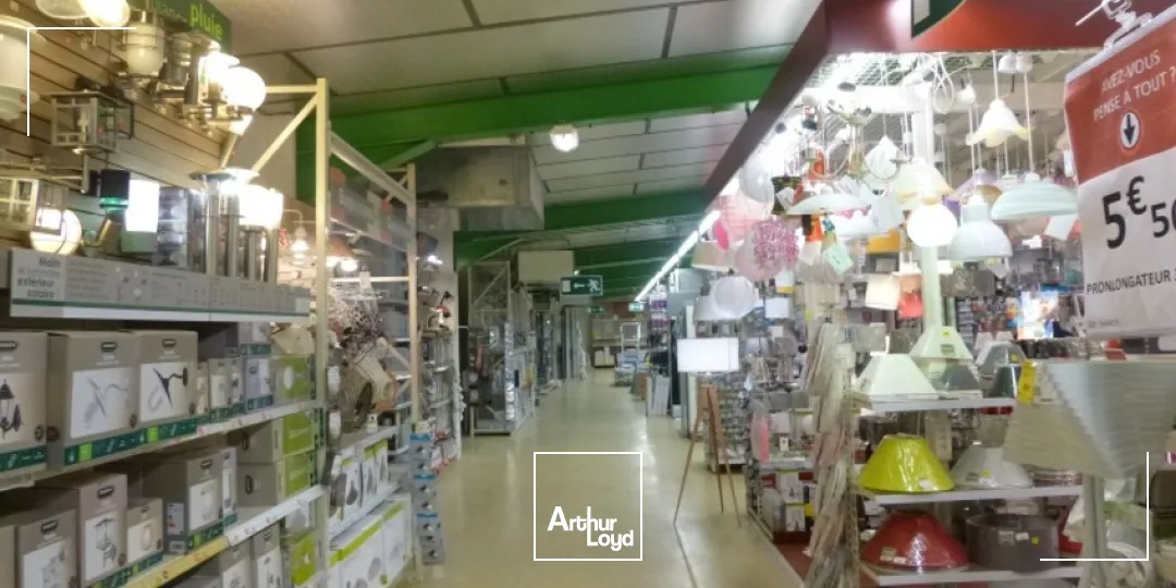 Locaux commerciaux - Location - USSEL - 19200 - 4416.7-4416.7 - 7618811