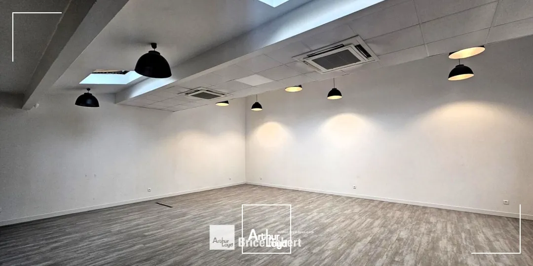 Bureaux - Location - VILLEURBANNE - 69100 - 240-240 - 7618972