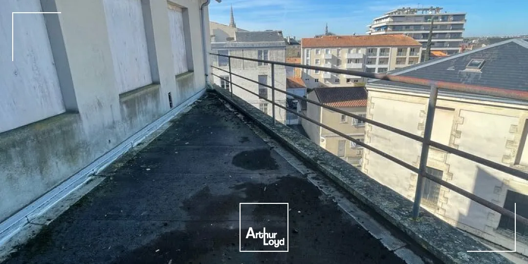 Locaux d'activité & Entrepôts - Vente - NIORT - 79000 - 522-522 - 7619340