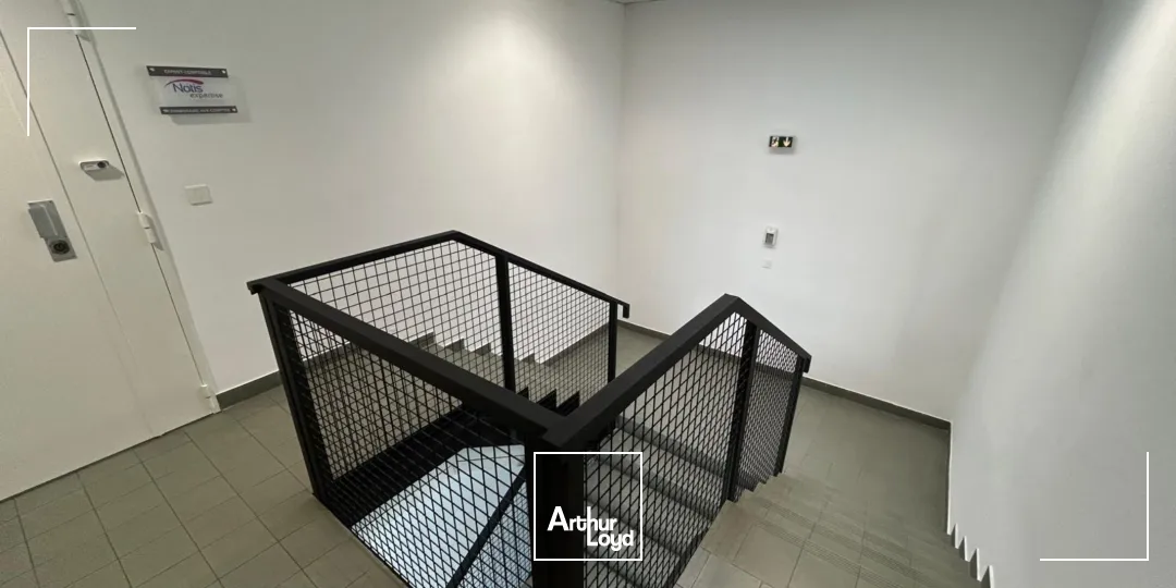 Bureaux - Location - AUBAGNE - 13400 - 141.51-141.51 - 7619894