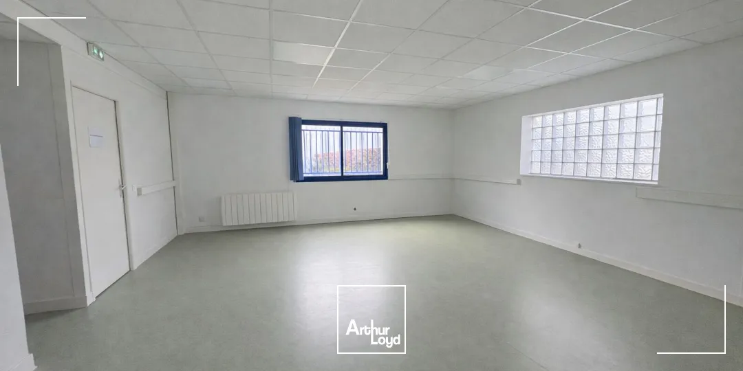 Locaux d'activité & Entrepôts - Location - SAINT JEAN DE BRAYE - 45800 - 320-320 - 7619960