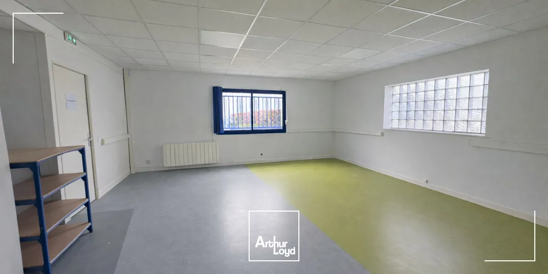 Locaux d'activité & Entrepôts - Location - SAINT JEAN DE BRAYE - 45800 - 320-320 - 7619959